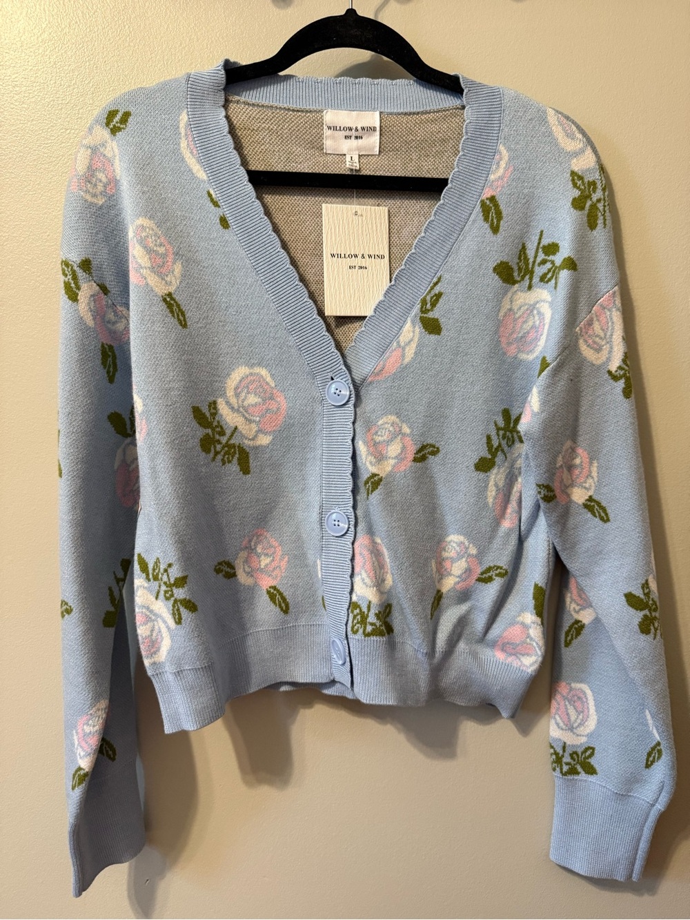 Willow & Wind Light Blue Floral V-Neck Cropped Cardigan
